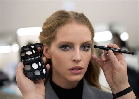 chanel 2023 fall makeup